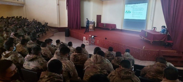 Capacitación de efectivos militares para la identificación de plaguicidas falsificados y de contrabando